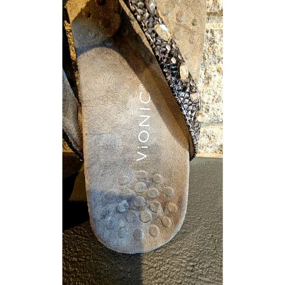 Vionic Lucia Toe Post Sandal Slate Grey Snake Flipflops Sandals, Womens Sz 6 - Picture 4 of 7